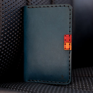 8-bit Vertical Card Wallet